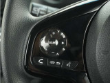 ◆オーディオリモコンスイッチ◆ハンドルにスイッチが装備されてます。視点をそらすことなく、ボリューム調整・オーディオソース切替・選曲が出来ます。安全運転しながら操作が可能になりました。