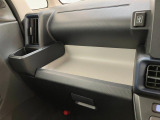 延長保証につきましてはお求めいただく車両によって保証料が異なりますので、当店スタッフまでお気軽にお問い合わせくださいませ。