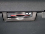認定中古車保証1年間距離無制限の保証とロードアシスタンスサービスが全車に付帯されています。また、1年間または2年間の延長保証(有償)もご利用いただけます。