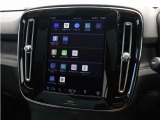 Google搭載のボルボなら、車内にいながら多彩なデジタルライフをお楽しみいただけます。Google Playから必要なアプリをダウンロードして、有意義な移動時間を楽しみましょう。