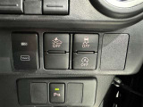 アイドリングストップ機能がついているので、停車時にエンジンを止めて燃料消費を抑えます。環境にもお財布に優しいですね♪