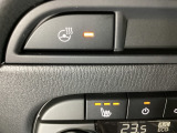 運転席、助手席には3段階で温度調節が可能なシートヒーターを装備しております。ステアリングヒーターはハンドルをじんわりと温めます♪寒い朝でも快適に運転できますよ♪