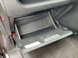 車検証や小物などの収納スペースがたくさん用意されています!