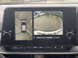 アラウンドビューモニターです☆車の前後左右にカメラがついており駐車時には上から車を見たような画面が見れますので、4方向の状況を確認することができる便利な機能です☆