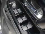 ◆パワーウィンドウスイッチ◆運転席から全席の窓の開閉操作を行うことが出来いつでも換気ができます!