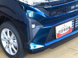 死角になりやすい左右方向の障害物をブザーで知らせてくれるコーナーセンサー搭載