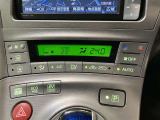 「オートエアコン」が付いています。1年中快適な室内を提供!車内温度を設定すると、風量を自動で調節してくれます。