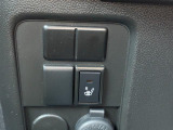 前席シートヒーター装備で寒い時の運転も快適☆