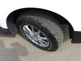 車内の温度調整も簡単楽々デュアルオートエアコン!