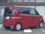 プライバシーガラス 室内の急激な温度変化を和らげ、防犯の観点から車内が見えにくくなっております。