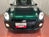 フロントフェイス(ヘッドランプ点灯時)