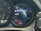 全車室内にて展示しております。雨天時でもお気軽にご来場くださいませ。