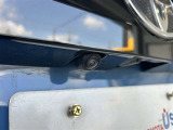 車庫入れもお任せのバックカメラが付いて、後方確認もラクラク♪安全に車庫入れも可能です。便利な機能ですが、バックカメラを過信せず、目視もお忘れなく。