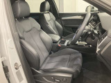 長時間の運転でも疲れを感じにくい、適度な硬さのシートです!