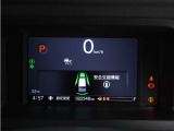 ◆メーターパネル◆視認性の良いシンプルなメーターデザインはドライバーに情報をわかりやすく伝えてくれます。