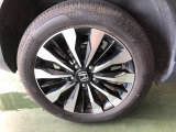 【アルミホイール】純正のアルミホイールがついてます!足元が引き立ち、車の印象がより良くなります!
