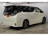 こだわりがあってなかなか気に入ったお車がないそこのお客様!全国のオークションからピッタリの1台を探すことが可能です。ぜひ一度お問い合わせください。