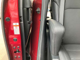 トヨタ認定中古車の1つ当社の自慢の『まるごとクリーニング!』見えないところまで、1台1台丁寧に仕上げております。お客様に気持ちよくお乗りいただけるクリーニングサービスです。是非現車を体感してください!