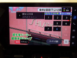 【TV】停車中であれば、テレビを楽しむこともできるので、ドライブ中の休憩中に気分転換や車の中で時間をつぶすことだってできます♪