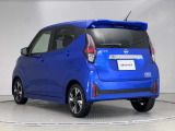 【ワイド保証】日産販売店の中古車には、無料で保証が付いています。走行距離無制限で、無料保証期間は1年間から。品質に自信があるから実現した、日産ならではの保証です。