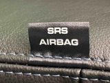 車両側方からの衝撃を緩和するSRSサイドエアバッグ(運転席/助手席)に加えて,SRSカーテンシールドエアバックも標準装備
