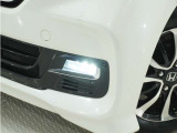 ◆フォグライト◆ 霧などの悪天候時、自車の位置を示すとともに前方や路肩が見えずらい時、近い位置をワイドに照らしてくれます