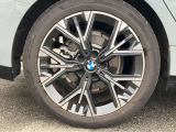 中古車のため、若干の小傷等がついてしまったホイールも御座います。修理も可能で御座いますので、気になる方はお気軽にお申し付けくださいませ。