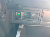 ETC車載器はグローブボックス内に収納されています。
