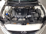 SKYACTIV-G搭載!爽快なパワーフィールと低中速の豊かなトルクによる実用域での扱い易さを是非体感して下さい!エンジンルーム内の清掃も行き届いております♪