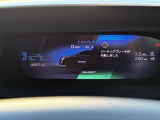 快適なショールームにて、お車選びのお手伝いから、ご購入後の整備待ちまで、ご対応致します。