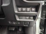 両側電動スライドドアなので運転席からボタン一つで開閉できます。大変便利ですね!