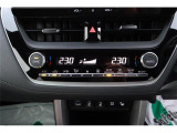オートエアコン付です。簡単操作で快適に車内温度をコントロールします。