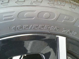 タイヤサイズは、165/55R15です。