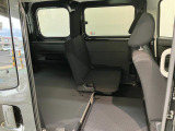 お客様にぴったりなおクルマをお選びいただけますように様々な展示車をご用意致しております!ダイハツの軽自動車だけではなく、他メーカー車やコンパクトカー・ミニバンなども数多く取り揃えております!