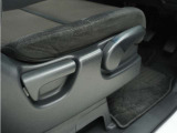 ◆シートハイトアジャスター◆運転席を上下に高さ調節ができます!運転ポジションを体格に合わせてシート調整できます。