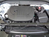 インタークーラー付きターボチャージャーガソリンエンジンと電気モーターのハイブリッドシステム。ボルボ・カーズで専門的な教育を受けたメカニックがあなたのお車を整備いたします。   安心してください。