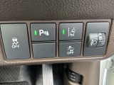 安全運転支援システム「Honda SENSING」、横滑りを制御しクルマを安定させるVSA機能、車庫入れや縦列駐車など狭い場所でも安心な障害物センサー搭載。