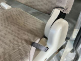 後部座席を倒すことで、広いスペースができ、沢山の荷物が乗せれます!