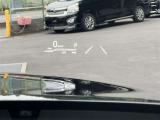 HUD(ヘッドアップディスプレイ)!運転に必要な情報をフロントガラスの視野内に投影!少ない視線移動で情報を確認できます!