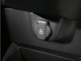 ◆12V電源ソケット◆スマートフォンの充電等にも便利な電源ソケット!使いやすい場所に装備されています。