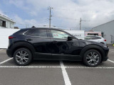 車体サイズは、全長439cm、全幅179cm、全高154cmです。