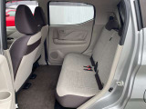 大人4名での乗車も上質かつ快適です!