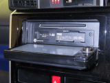 CD、DVDの再生ができます。