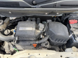 チェーン駆動の、3気筒DOHCエンジンです。
