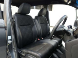 見通しのよいすっきりとした視界で、誰でも運転しやすいです。運転のしやすさは疲れにくさにも繋がりますよ♪