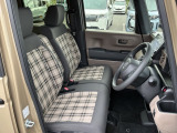シートヒーター装備のフロントシートで長時間でも快適ドライブ!