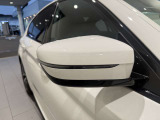 サービスにはドイツ本国と同様に教育と訓練を受け、BMWを知り尽くした「マイスター」が数多く在籍しております。360度による納車前点検整備で、お客様に安心と安全をお届けいたします。
