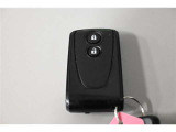 スマートキー!両手に荷物を抱えているときでも、ドアの施錠・解錠が楽々です♪