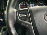 ステアリングスイッチ装備!運転しながら手元でオーディオの操作などができます。