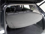 ◆トノカバー装備◆荷室を覆い保護してくれるカバーを装備!。プライバシー保護にも役立ちます。